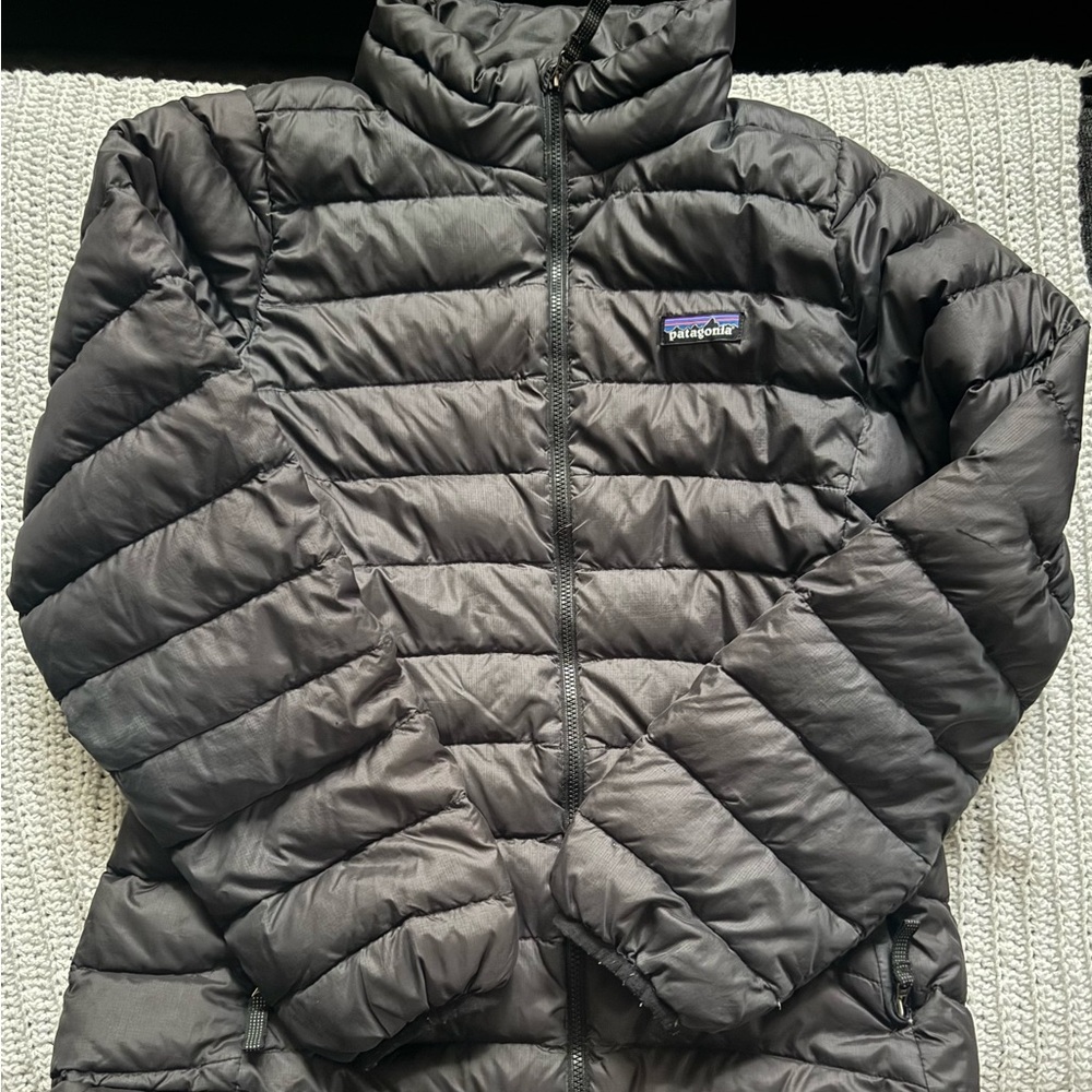 Patagonia Women's Charcoal Puffer Jacket